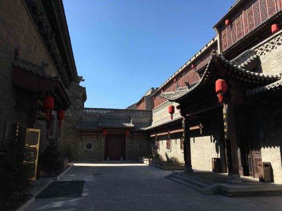 崇宁堡温泉酒店。 宋立超 摄 崇宁堡温泉酒店。 宋立超 摄