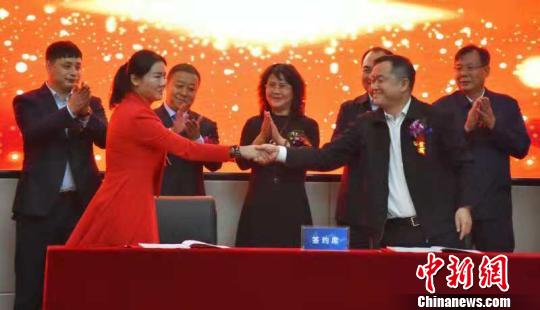 签约仪式现场 裴泉鸽 摄 签约仪式现场 裴泉鸽 摄